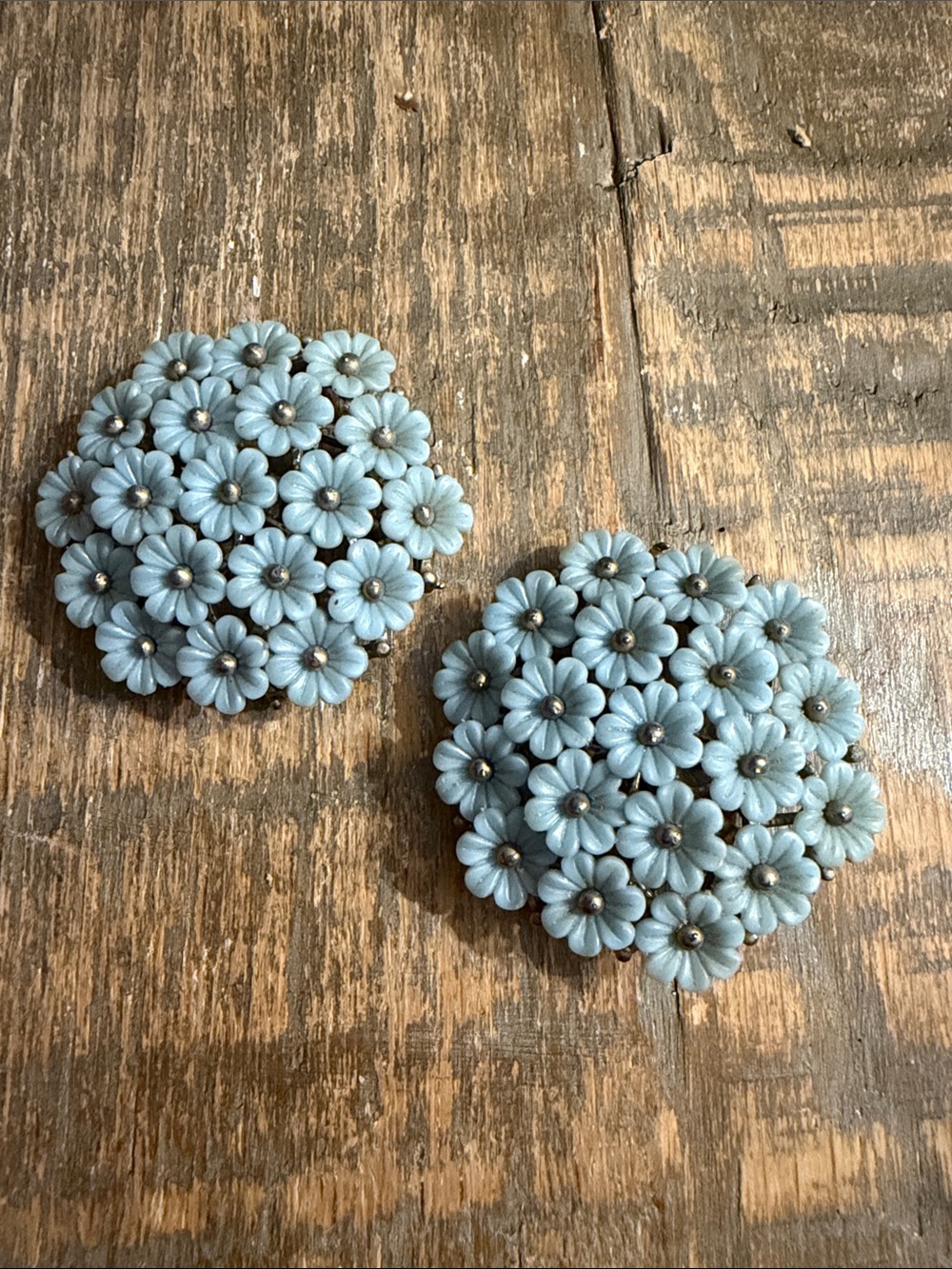 Blue Floral Cluster Clip-On Earrings (vintage)